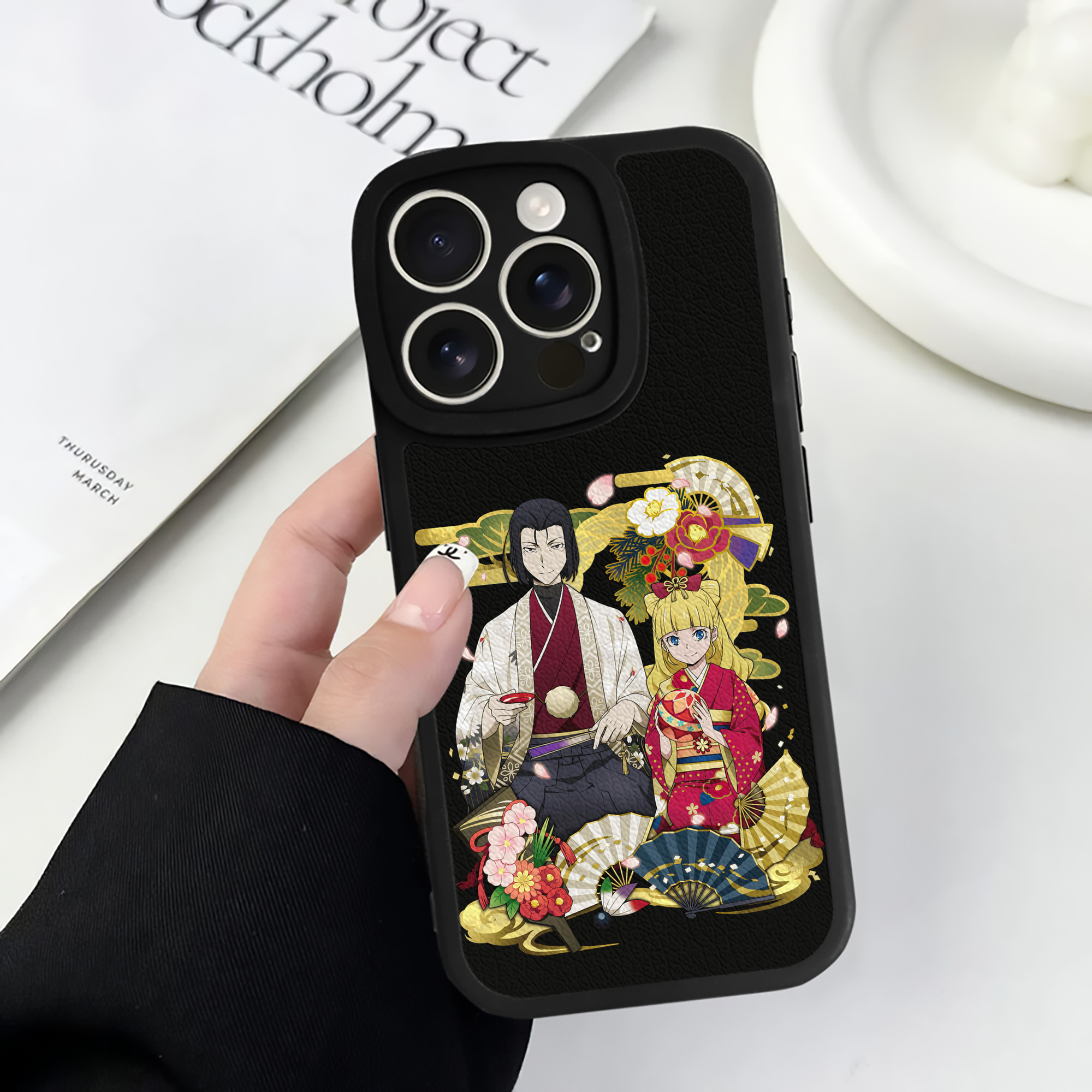 （画像用） 文豪ストレイドッグス Bungo Stray Dogs 【iPhone 16シリーズ対応】シリコンスマホケース（レザー調） 材質：シリコン